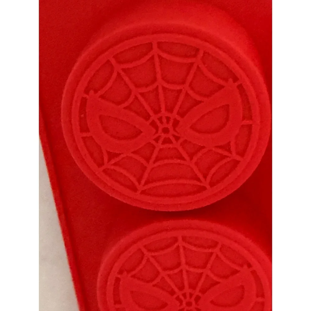 Marvel Spider-Man Silicone Ice Cube Tray and 12pk Reusable Ice Cubes Red New